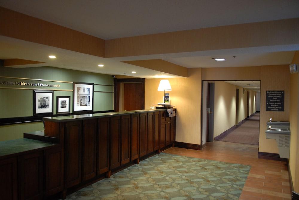 Hampton Inn Birch Run Eksteriør bilde